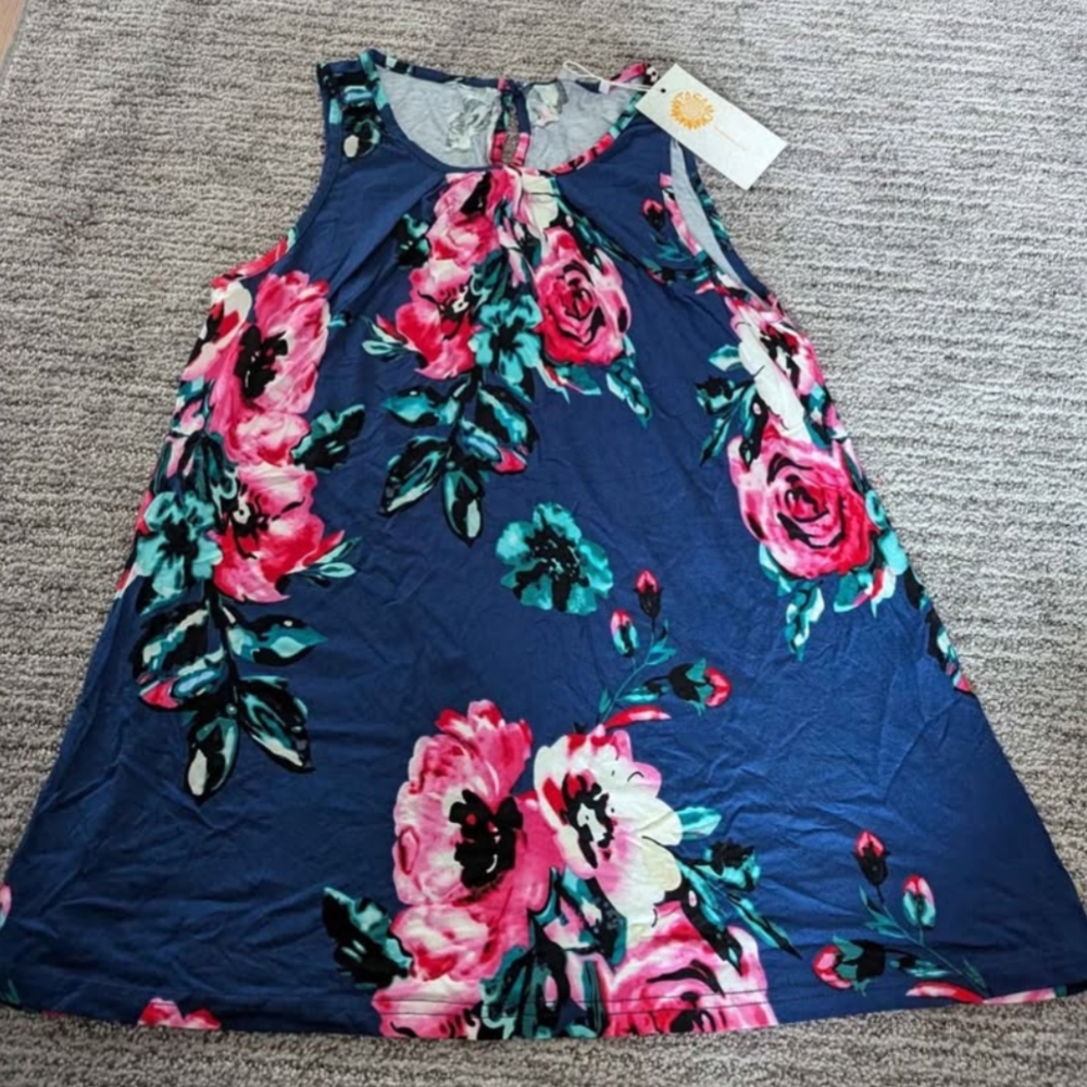 BNWT Floral Sleeveless Top